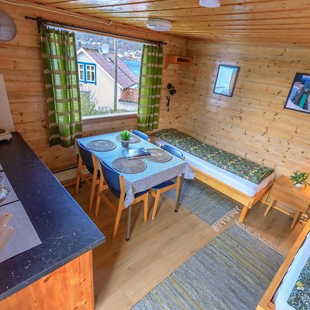 Hotel Nokling & Camping Hjelmeland Esterno foto